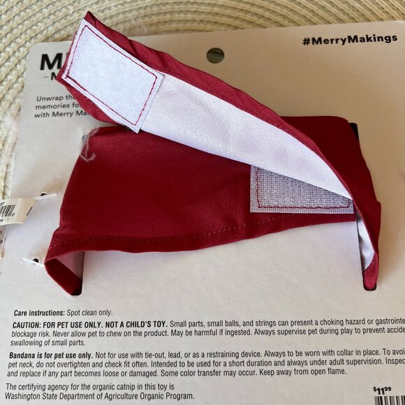 Merry Makings Meowy Christmas 2 Piece Cat Toy Set & Bandana With Organic Catnip - Picture 2 of 3